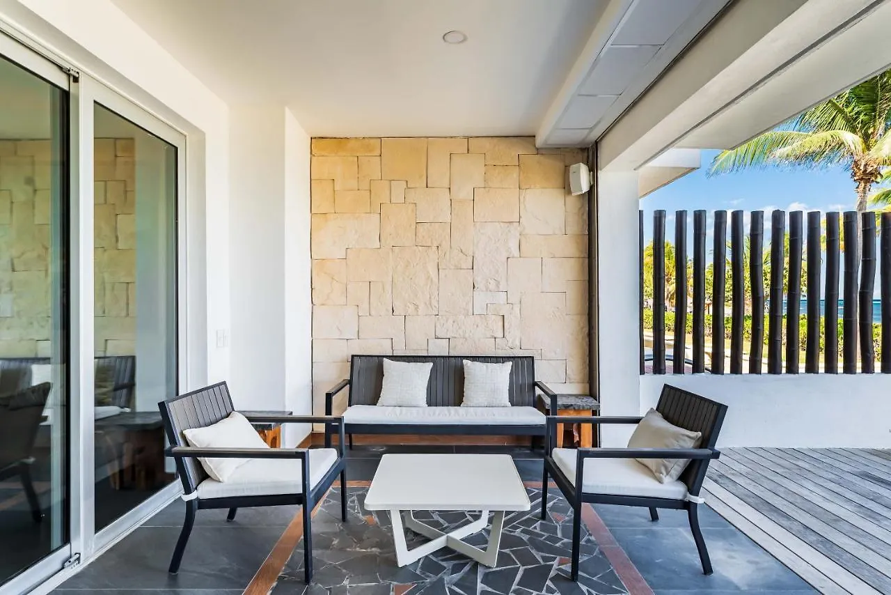 Mareazul Beach Front Condos At Playa Del Carmen Aparthotel