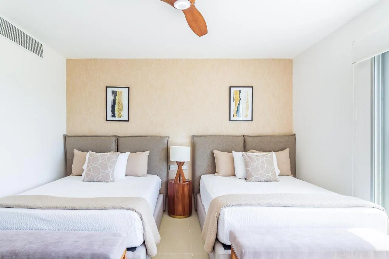 Mareazul Beach Front Condos At Playa Del Carmen